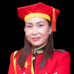 អ្នកនាង យឹម បូរ៉ាមី