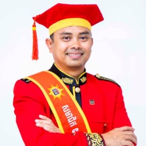 លោក វ៉ុង ទីណយ