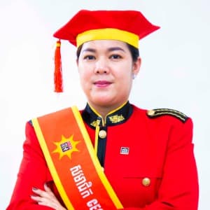 លោកស្រី យិន សុធារី