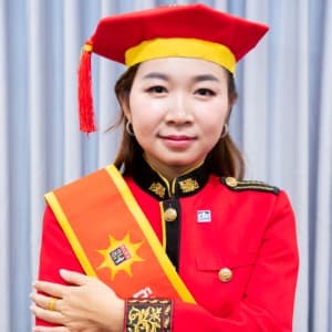លោកស្រី គឹម ភួយយុក